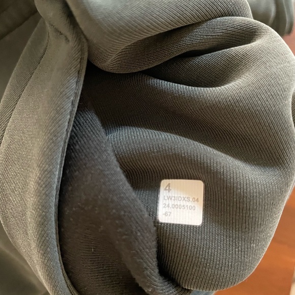 Lululemon Softstreme Half Zip in Rainforest Green size 4 - Picture 5 of 5